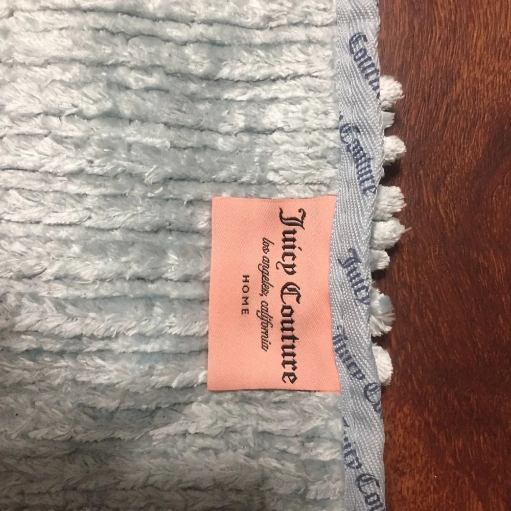 Juicy Couture Bath rug, NWT
